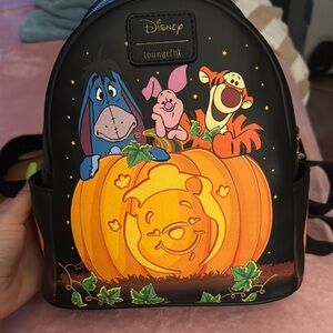 Loungefly Disney Winnie the Pooh Halloween Mini Backpack
(Glow in the dark)